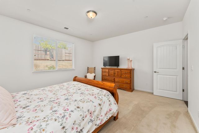 5368 Otter Pond Way, Rancho Cordova, CA 95742