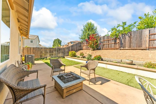 5368 Otter Pond Way, Rancho Cordova, CA 95742