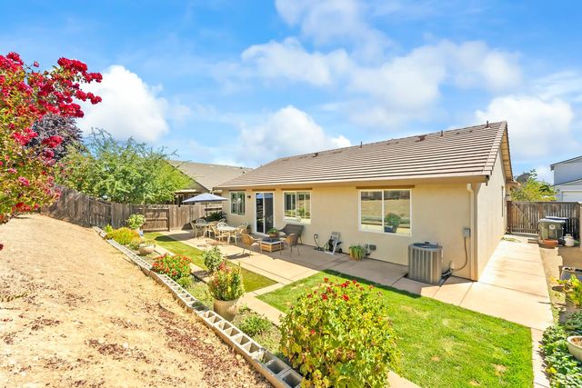 5368 Otter Pond Way, Rancho Cordova, CA 95742