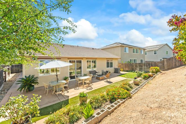 5368 Otter Pond Way, Rancho Cordova, CA 95742