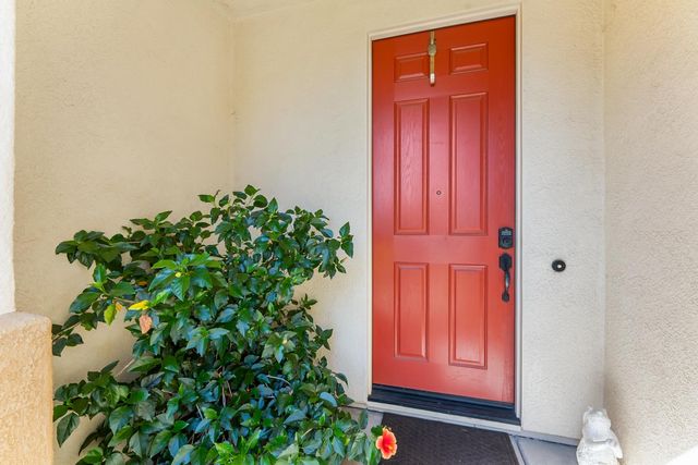 5368 Otter Pond Way, Rancho Cordova, CA 95742