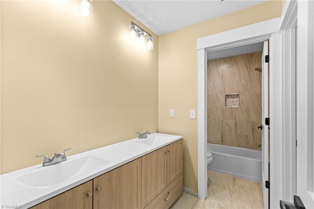 247 Essex Farm Road, Advance, NC 27006
