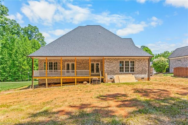 247 Essex Farm Road, Advance, NC 27006
