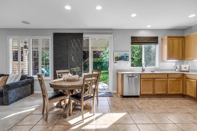 1911 Letterkenny Dr, Lincoln, CA 95648