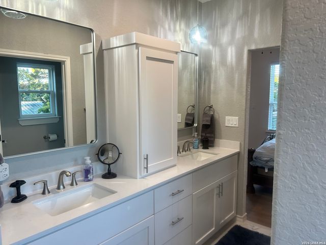2298 FULLER DR, Canyon Lake, TX 78133