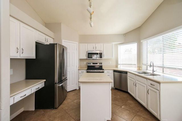 7521 E Laguna Azul Avenue, Mesa, AZ 85209