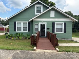 1115 W 4th Avenue, Gastonia, NC 28052