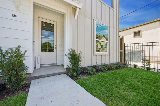 310 Fowler Street, Houston, TX 77007