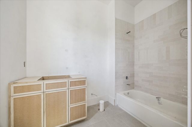 310 Fowler Street, Houston, TX 77007