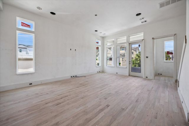 310 Fowler Street, Houston, TX 77007