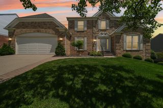 1678 Hillcrest Drive, Rochester Hills, MI 48306