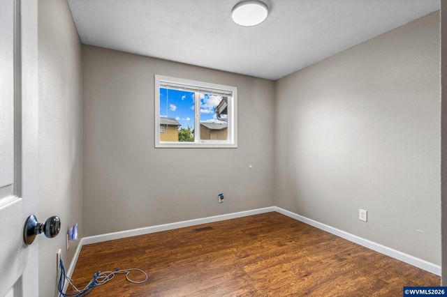 512 27th Av SE, Albany, OR 97322