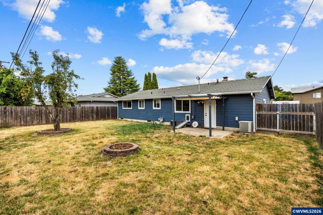512 27th Av SE, Albany, OR 97322