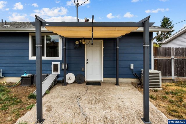 512 27th Av SE, Albany, OR 97322
