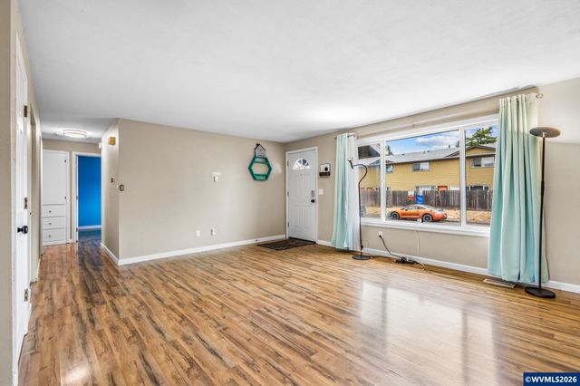 512 27th Av SE, Albany, OR 97322