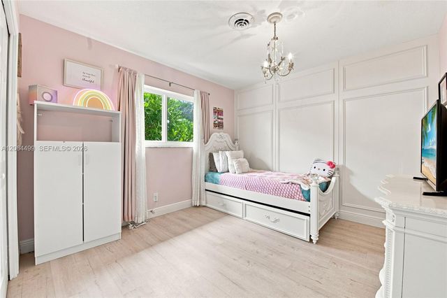 5640 NE 16th Avenue, Fort Lauderdale, FL 33334