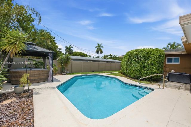 5640 NE 16th Avenue, Fort Lauderdale, FL 33334