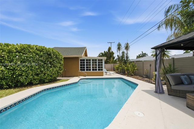 5640 NE 16th Avenue, Fort Lauderdale, FL 33334