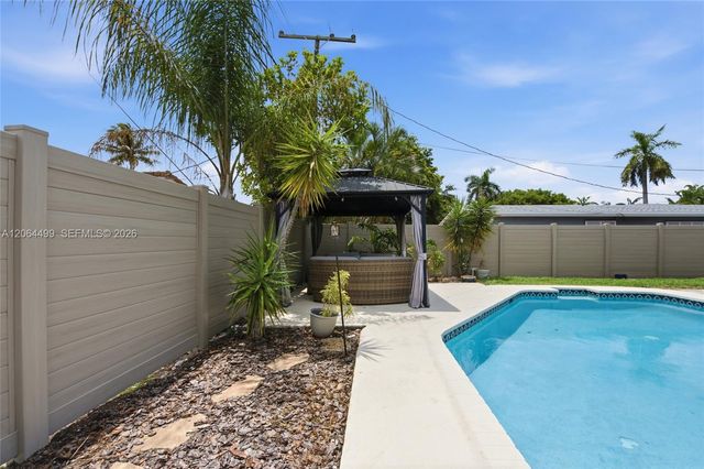 5640 NE 16th Avenue, Fort Lauderdale, FL 33334