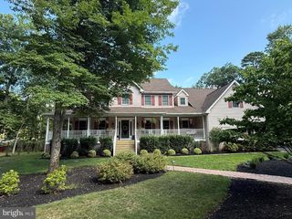 11 LARSEN PARK DR, Medford, NJ 08055