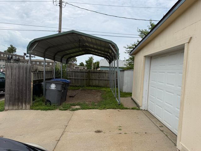 701 N 34TH Street, Council Bluffs, IA 51501