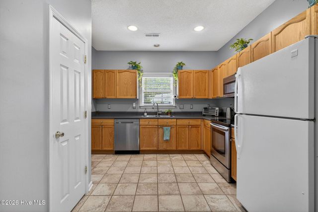 7218 Sherbon Way, Wilmington, NC 28411