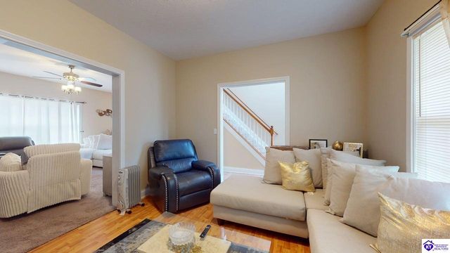 317 Vineland Place Drive, Vine Grove, KY 40175