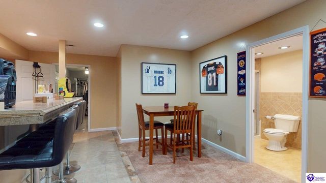 317 Vineland Place Drive, Vine Grove, KY 40175