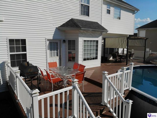 317 Vineland Place Drive, Vine Grove, KY 40175