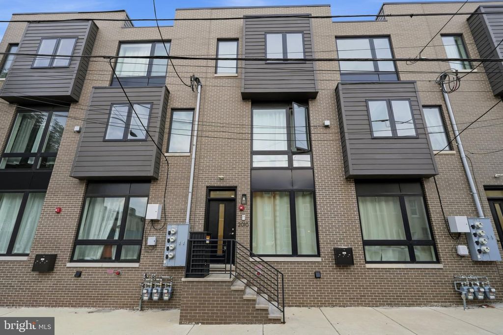 2010 N 5TH ST #2C, PHILADELPHIA, PA 19122 — exterior