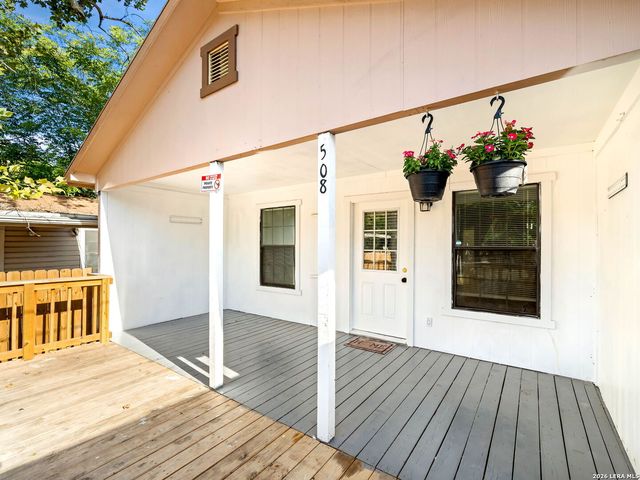 508 RANDALL AVE, San Antonio, TX 78237
