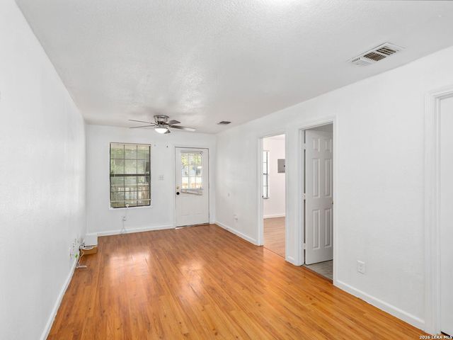 508 RANDALL AVE, San Antonio, TX 78237
