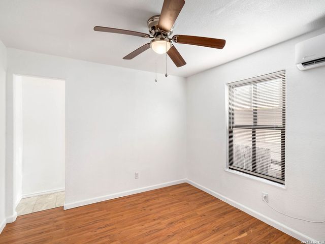 508 RANDALL AVE, San Antonio, TX 78237