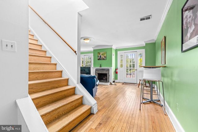 1827 EAST CAPITOL ST SE, Washington, DC 20003