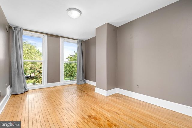 1827 EAST CAPITOL ST SE, Washington, DC 20003