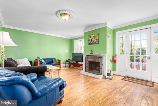 1827 EAST CAPITOL ST SE, Washington, DC 20003