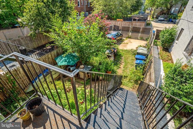 1827 EAST CAPITOL ST SE, Washington, DC 20003