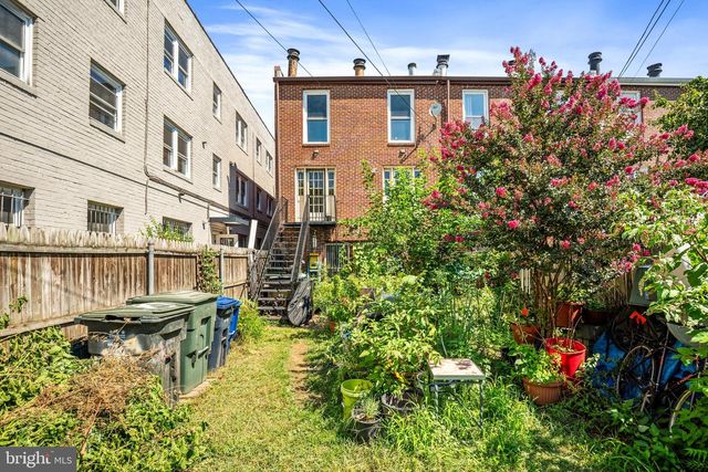 1827 EAST CAPITOL ST SE, Washington, DC 20003