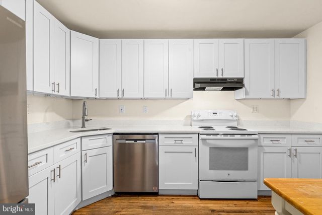 1827 EAST CAPITOL ST SE, Washington, DC 20003