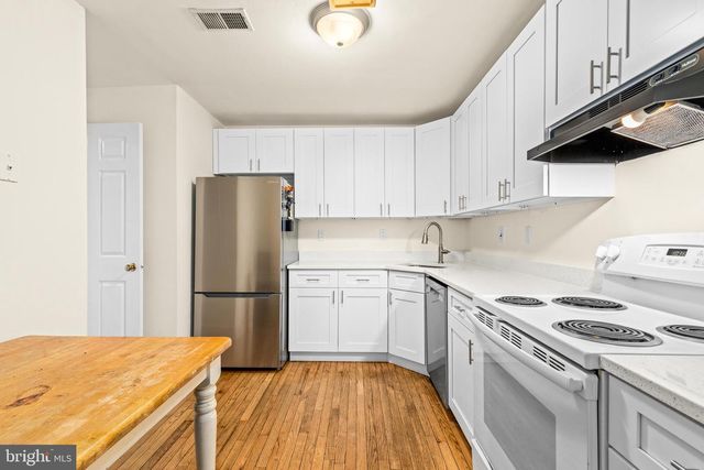 1827 EAST CAPITOL ST SE, Washington, DC 20003