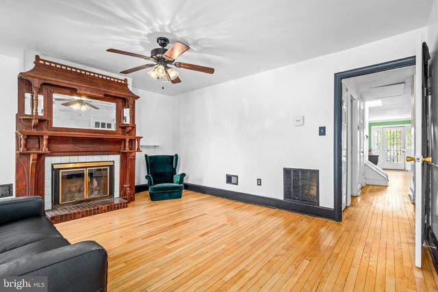 1827 EAST CAPITOL ST SE, Washington, DC 20003