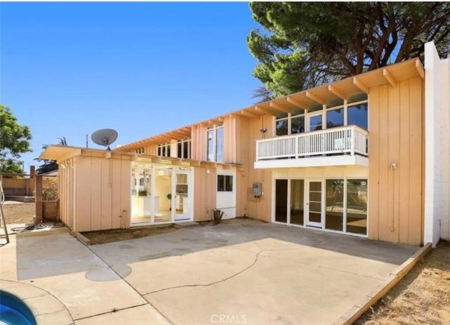 1445 N Pepper, Rialto, CA 92376