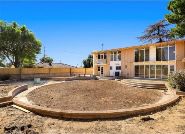 1445 N Pepper, Rialto, CA 92376