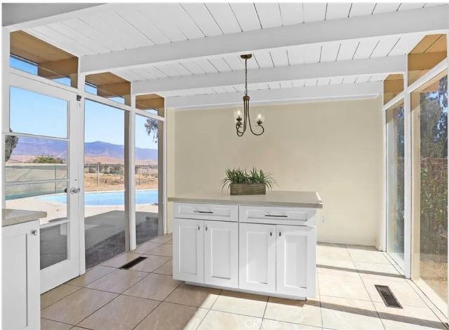 1445 N Pepper, Rialto, CA 92376