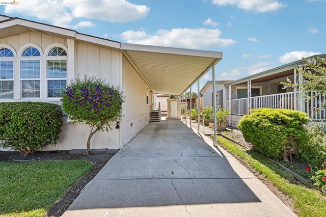 29344 New Hampshire, Hayward, CA 94544