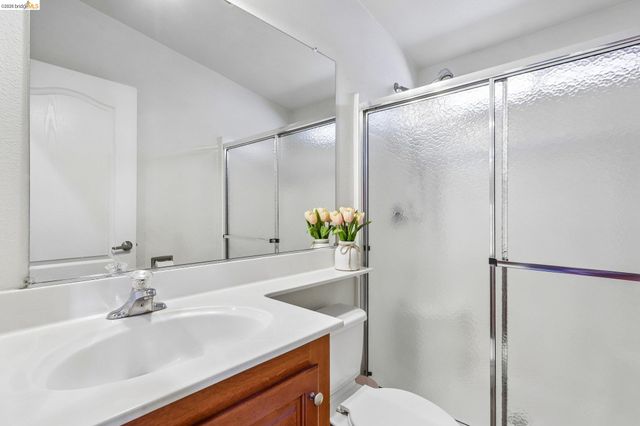 29344 New Hampshire, Hayward, CA 94544