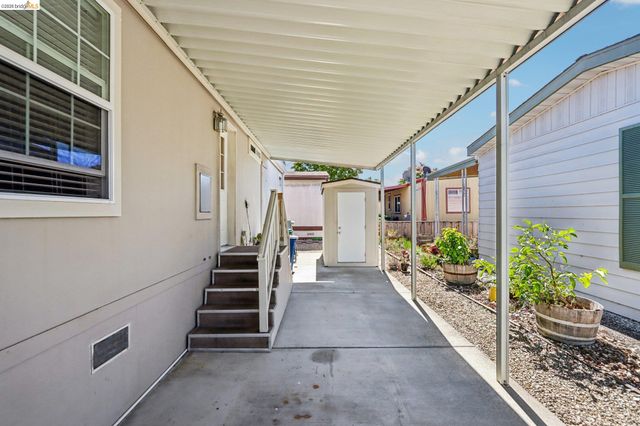 29344 New Hampshire, Hayward, CA 94544