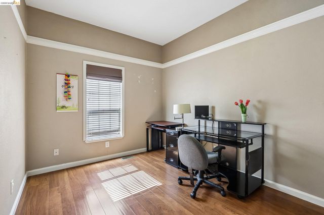29344 New Hampshire, Hayward, CA 94544