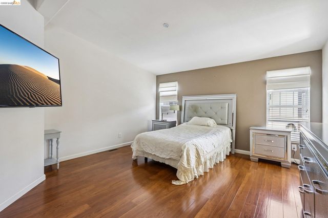 29344 New Hampshire, Hayward, CA 94544