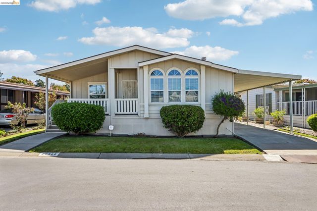 29344 New Hampshire, Hayward, CA 94544